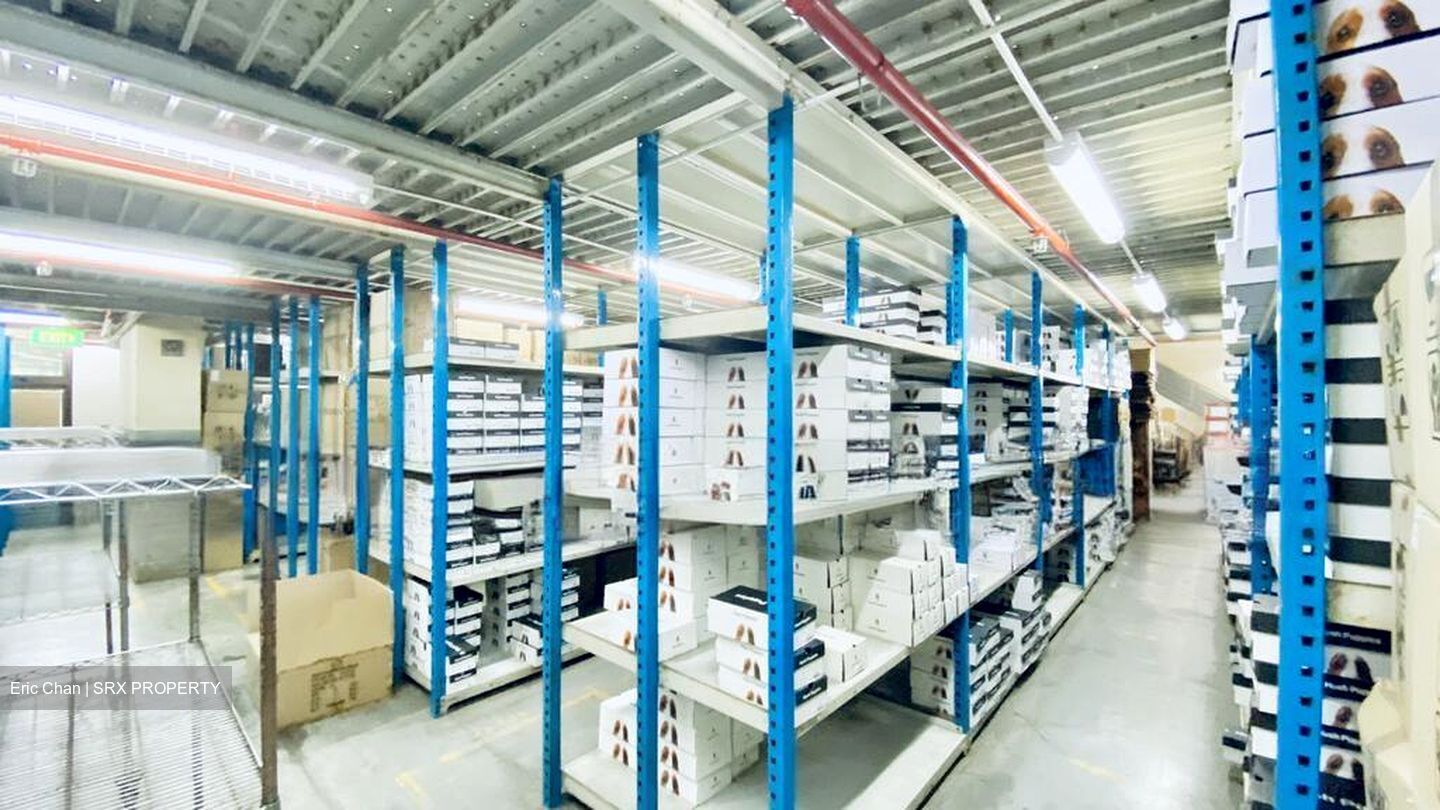 Leong Huat Building (D13), Warehouse #497540551